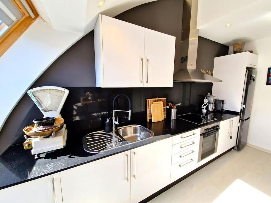 Burela Apartamento Deluxe Vistas Al Mar מראה חיצוני תמונה