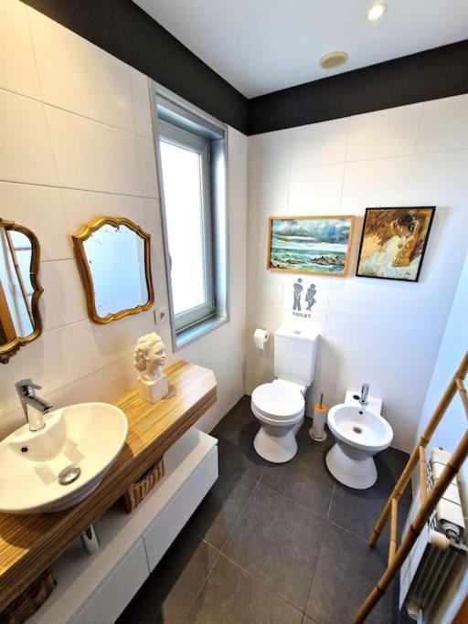 Burela Apartamento Deluxe Vistas Al Mar מראה חיצוני תמונה